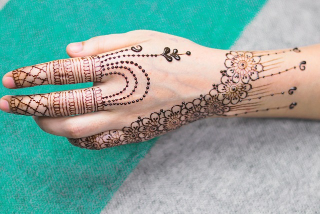 hand, henna, henna drawing, henna hand, indian, makeup, mehandi hand, mehendi, mehndi, mehndi hand, mehndi hands, mehndi pattern, pattern, skin, tattoo, henna, mehndi, mehndi, mehndi, mehndi, mehndi, mehndi hands